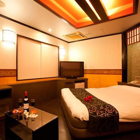 טוקיו Hotel Luna (Adults Only) מראה חיצוני תמונה