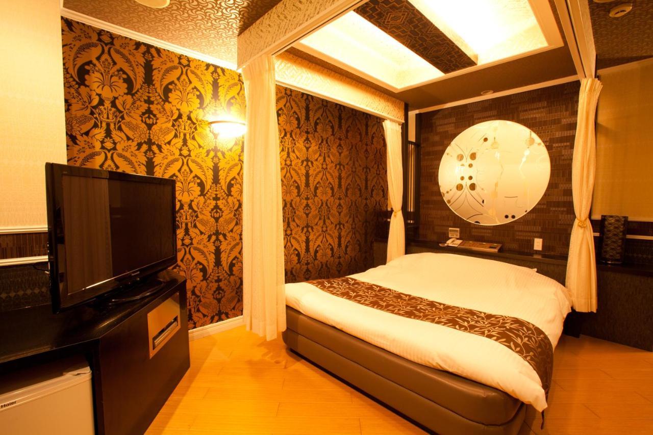 טוקיו Hotel Luna (Adults Only) מראה חיצוני תמונה