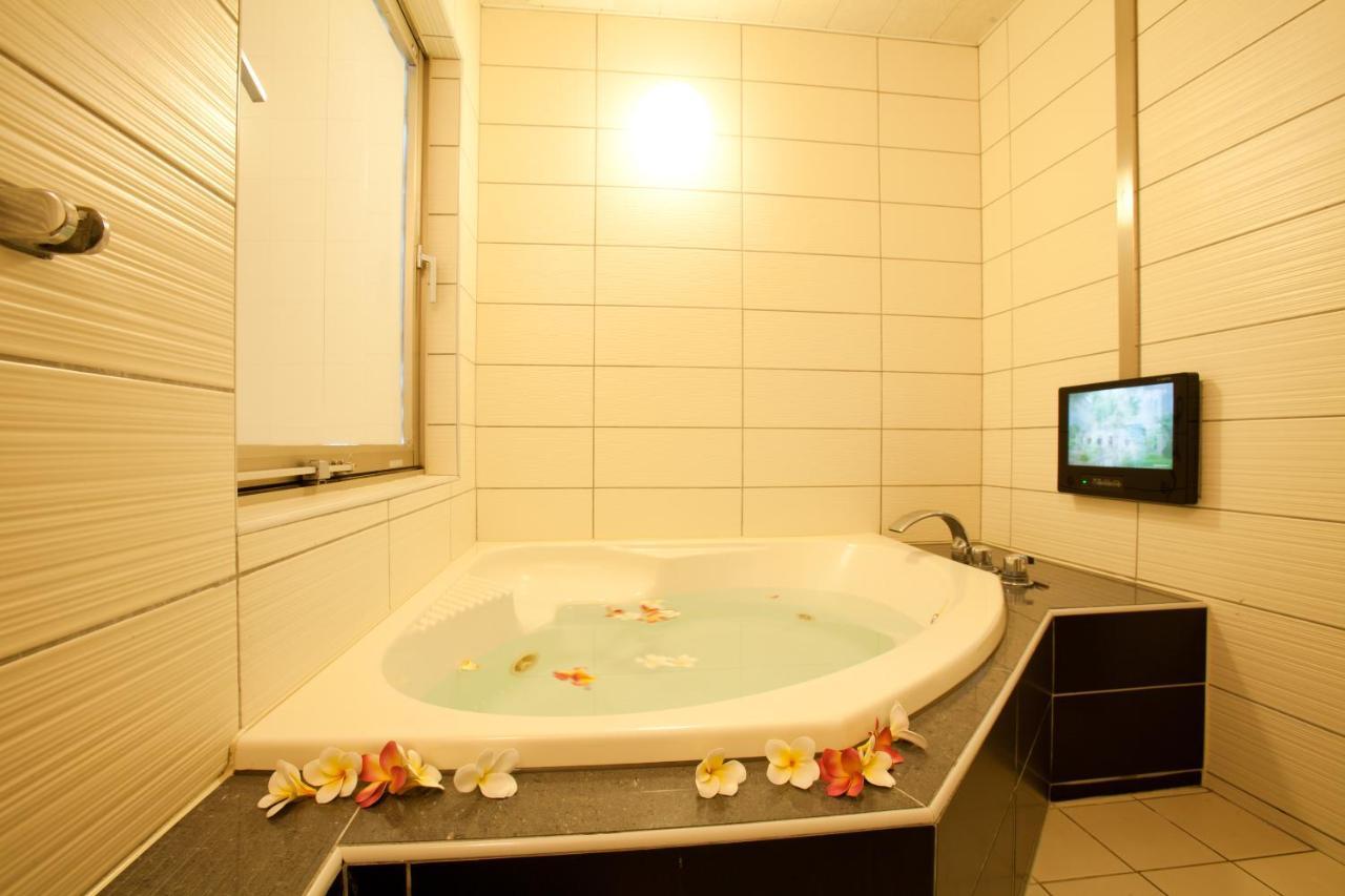 טוקיו Hotel Luna (Adults Only) מראה חיצוני תמונה