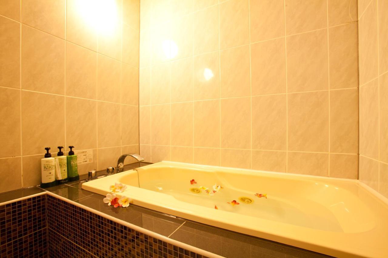טוקיו Hotel Luna (Adults Only) מראה חיצוני תמונה
