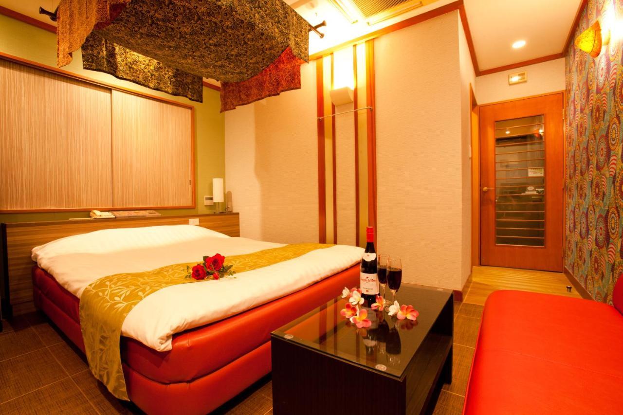 טוקיו Hotel Luna (Adults Only) מראה חיצוני תמונה