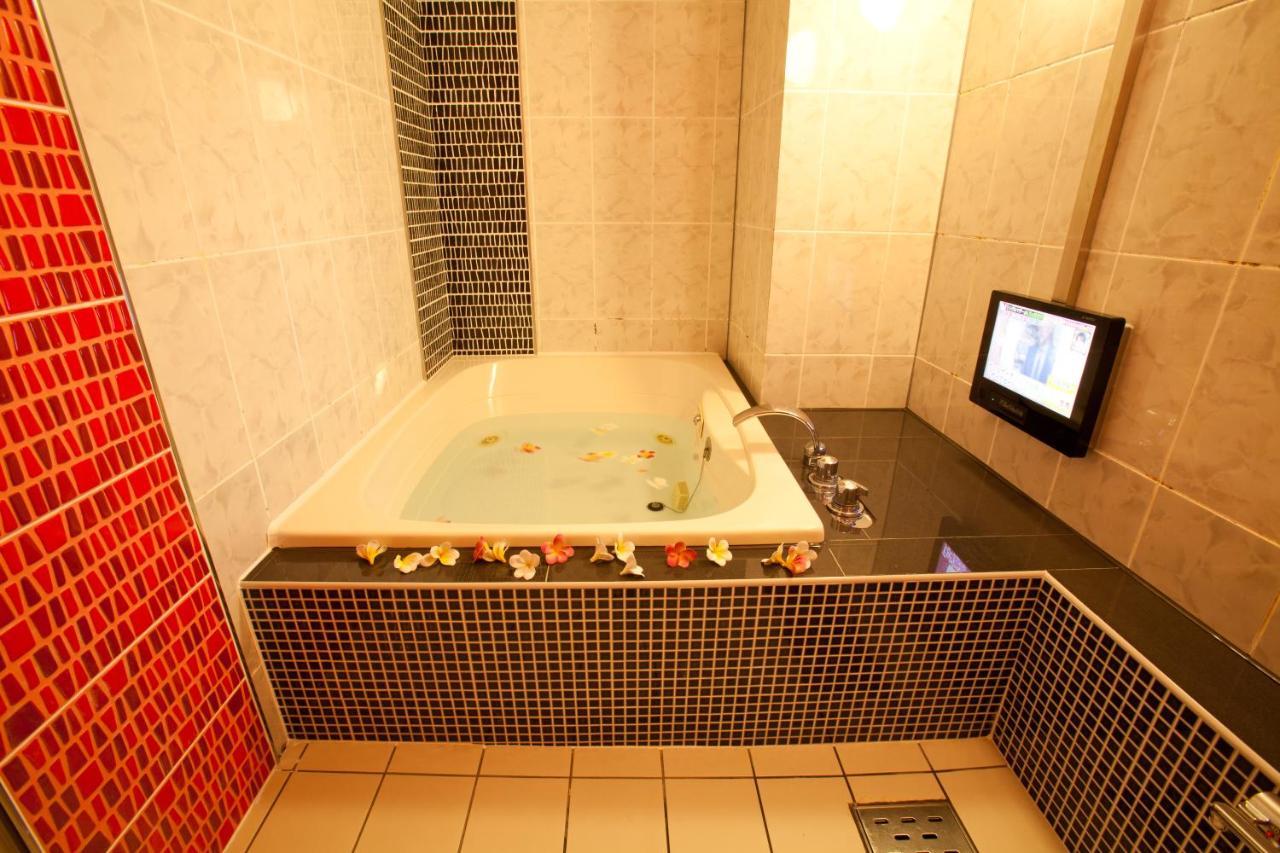 טוקיו Hotel Luna (Adults Only) מראה חיצוני תמונה