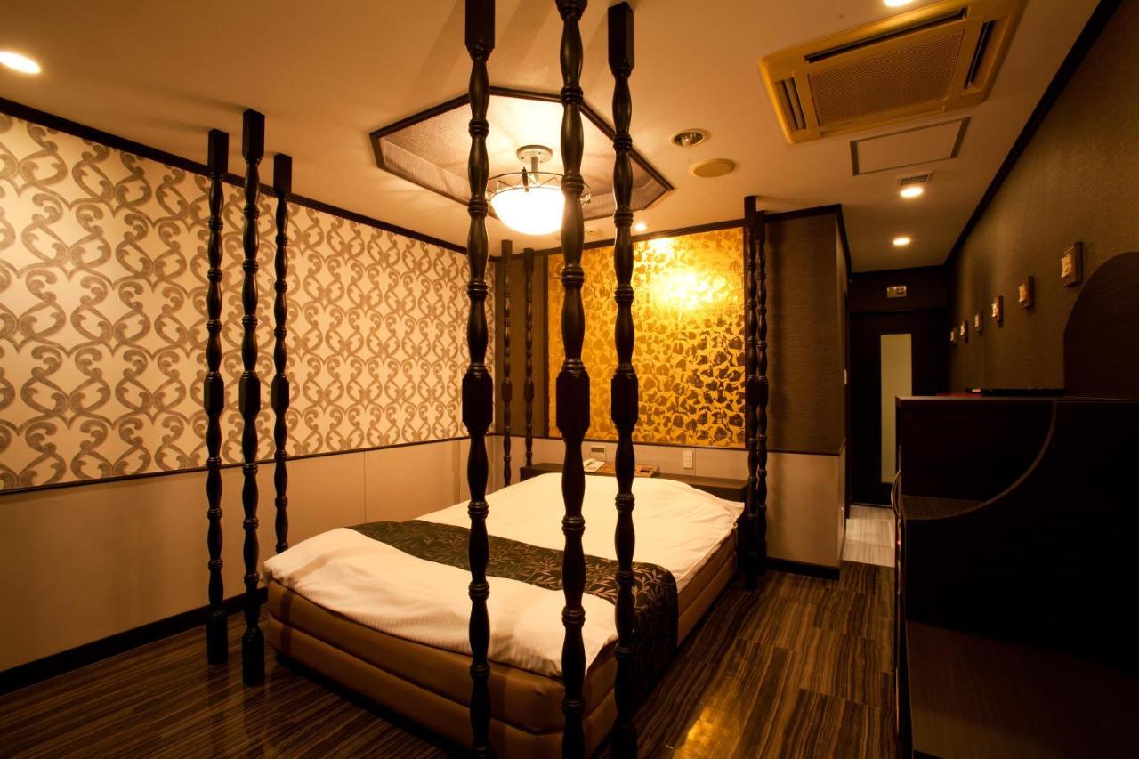 טוקיו Hotel Luna (Adults Only) מראה חיצוני תמונה