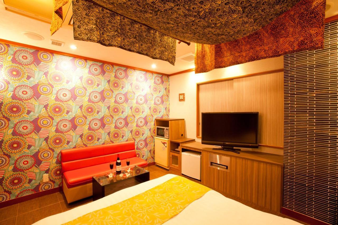 טוקיו Hotel Luna (Adults Only) מראה חיצוני תמונה