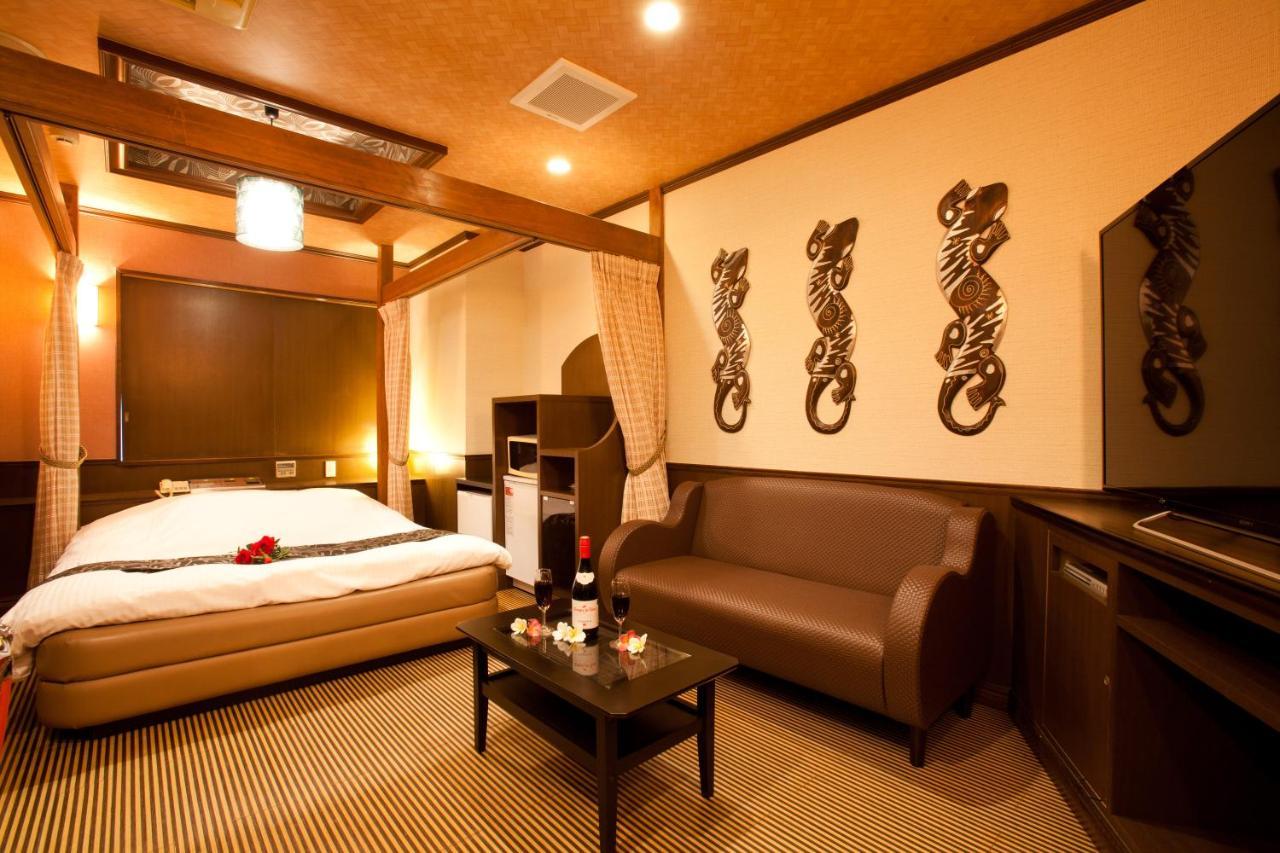 טוקיו Hotel Luna (Adults Only) מראה חיצוני תמונה