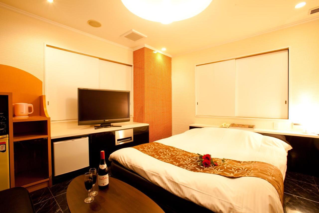 טוקיו Hotel Luna (Adults Only) מראה חיצוני תמונה