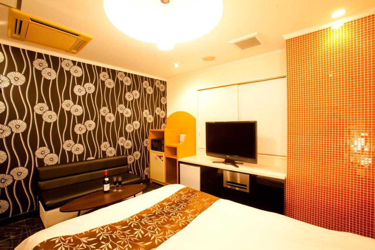 טוקיו Hotel Luna (Adults Only) מראה חיצוני תמונה