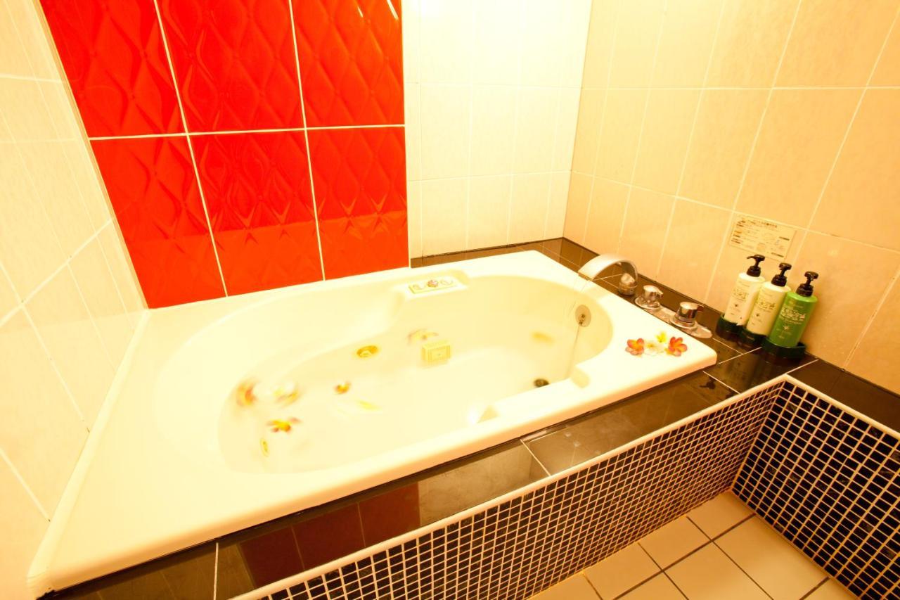 טוקיו Hotel Luna (Adults Only) מראה חיצוני תמונה