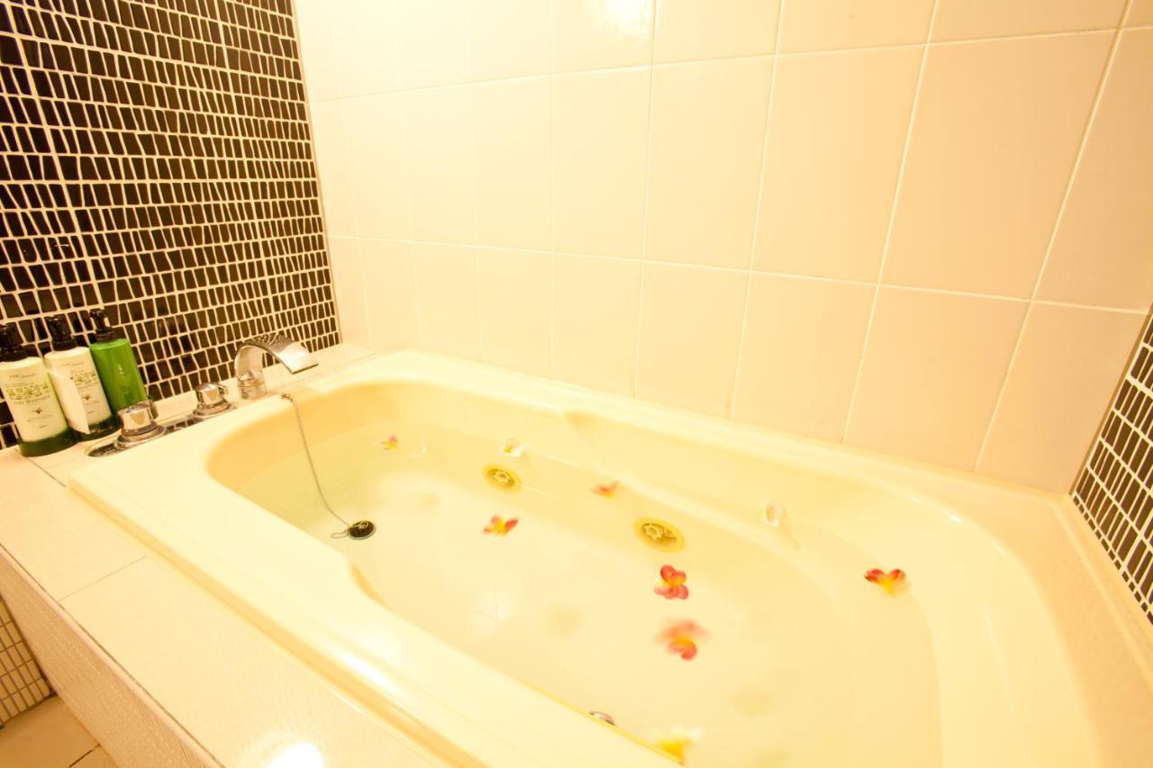 טוקיו Hotel Luna (Adults Only) מראה חיצוני תמונה